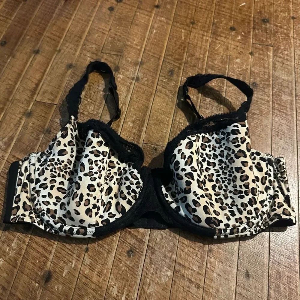 Cacique leopard print lined Lacy 40DD full coverage bra